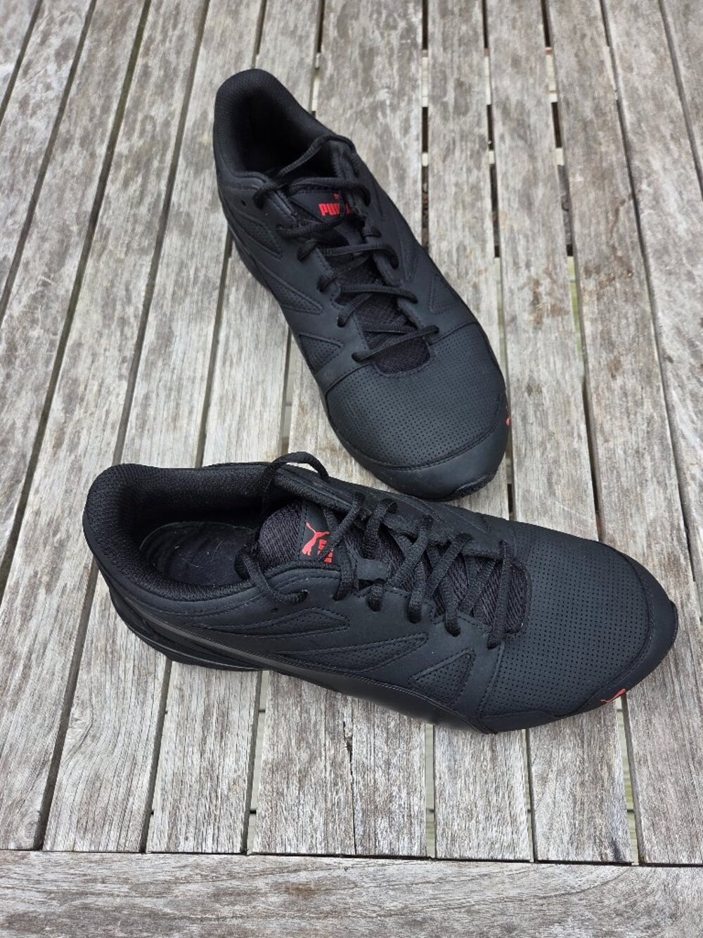 Puma Black with Red Training Shoes Men 11